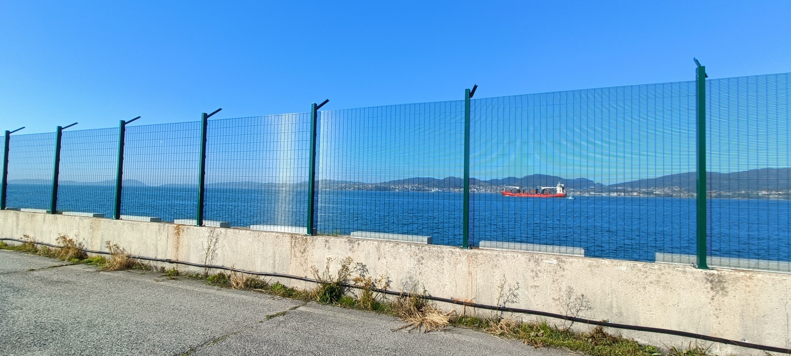 Infraestrutura Portu&aacute;ria &mdash; Secufence 4/4/4 RAL 6005 Verde
